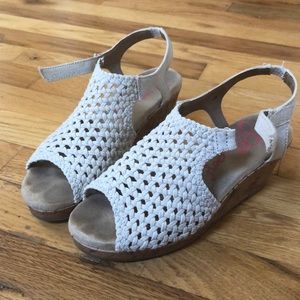 Girls wedge sandal